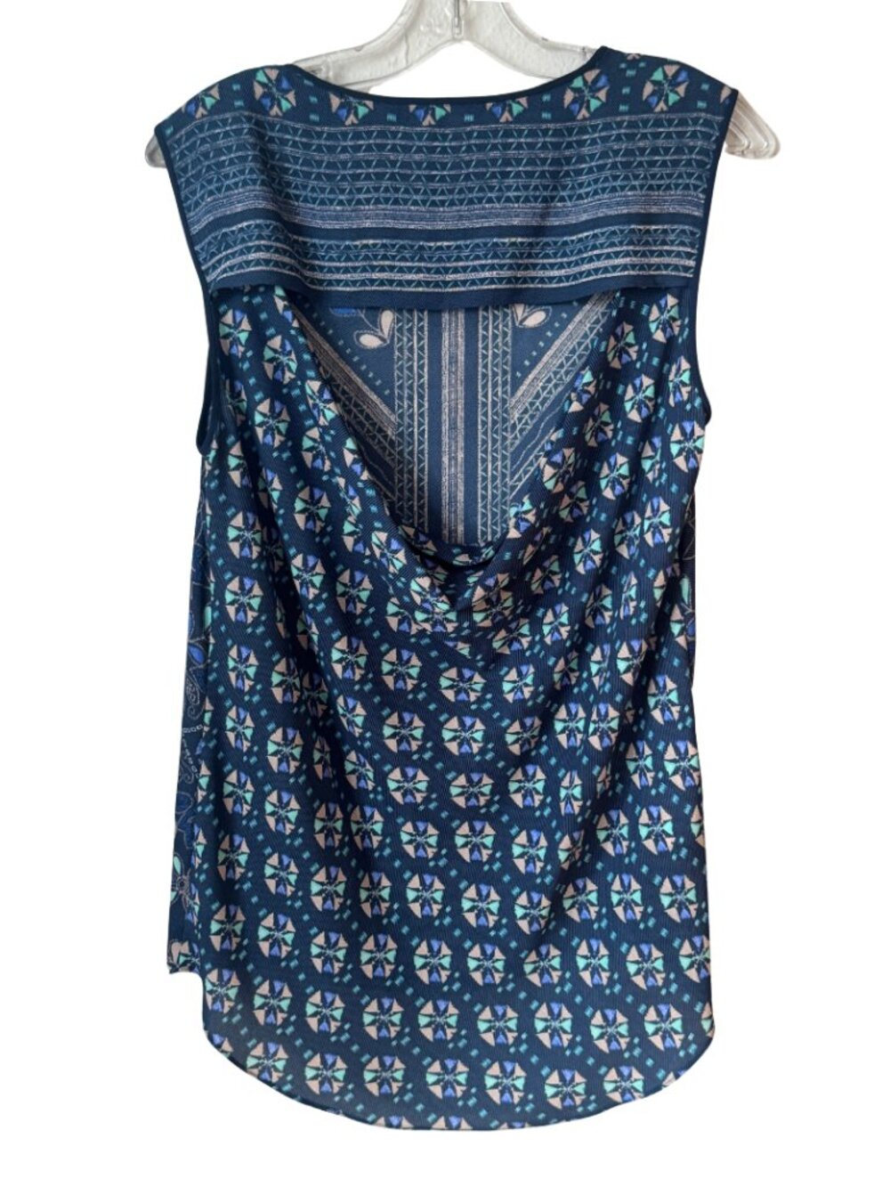BCBGMaxAzria Sleeveless Printed Blouse Top – Size Medium‎ Summer Cottagecore - Picture 3 of 7